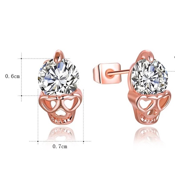 Skull Earrings - Picture 2 of 2